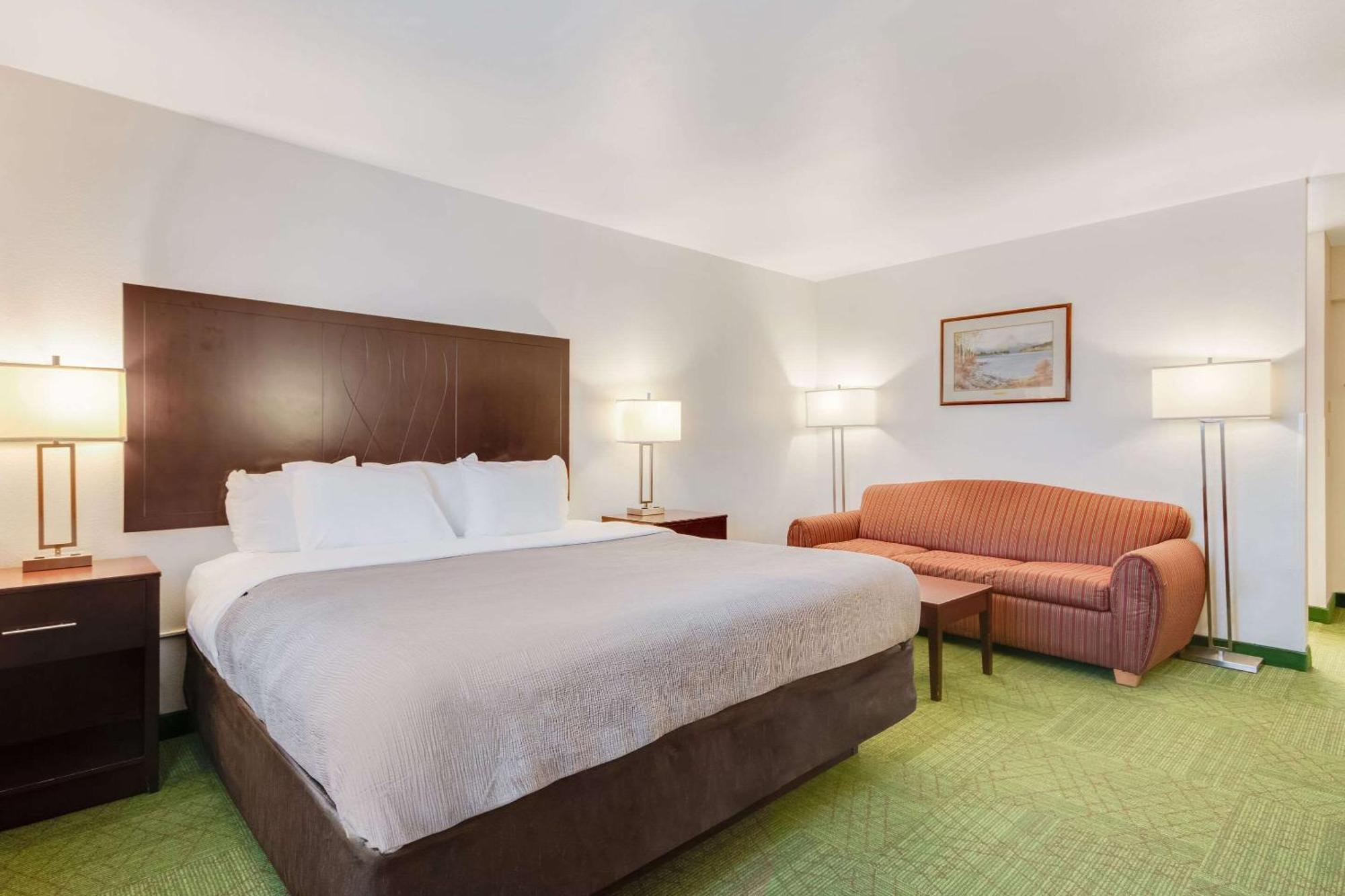 Quality Inn Belgrade Esterno foto