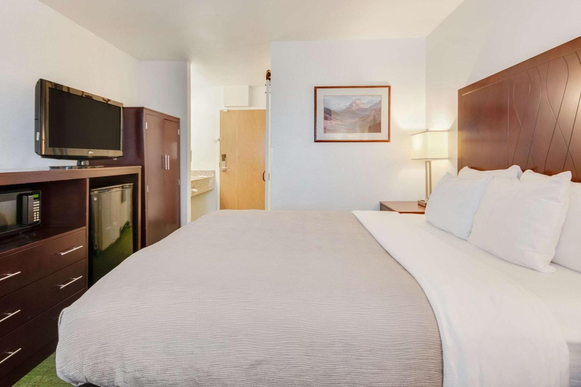 Quality Inn Belgrade Esterno foto