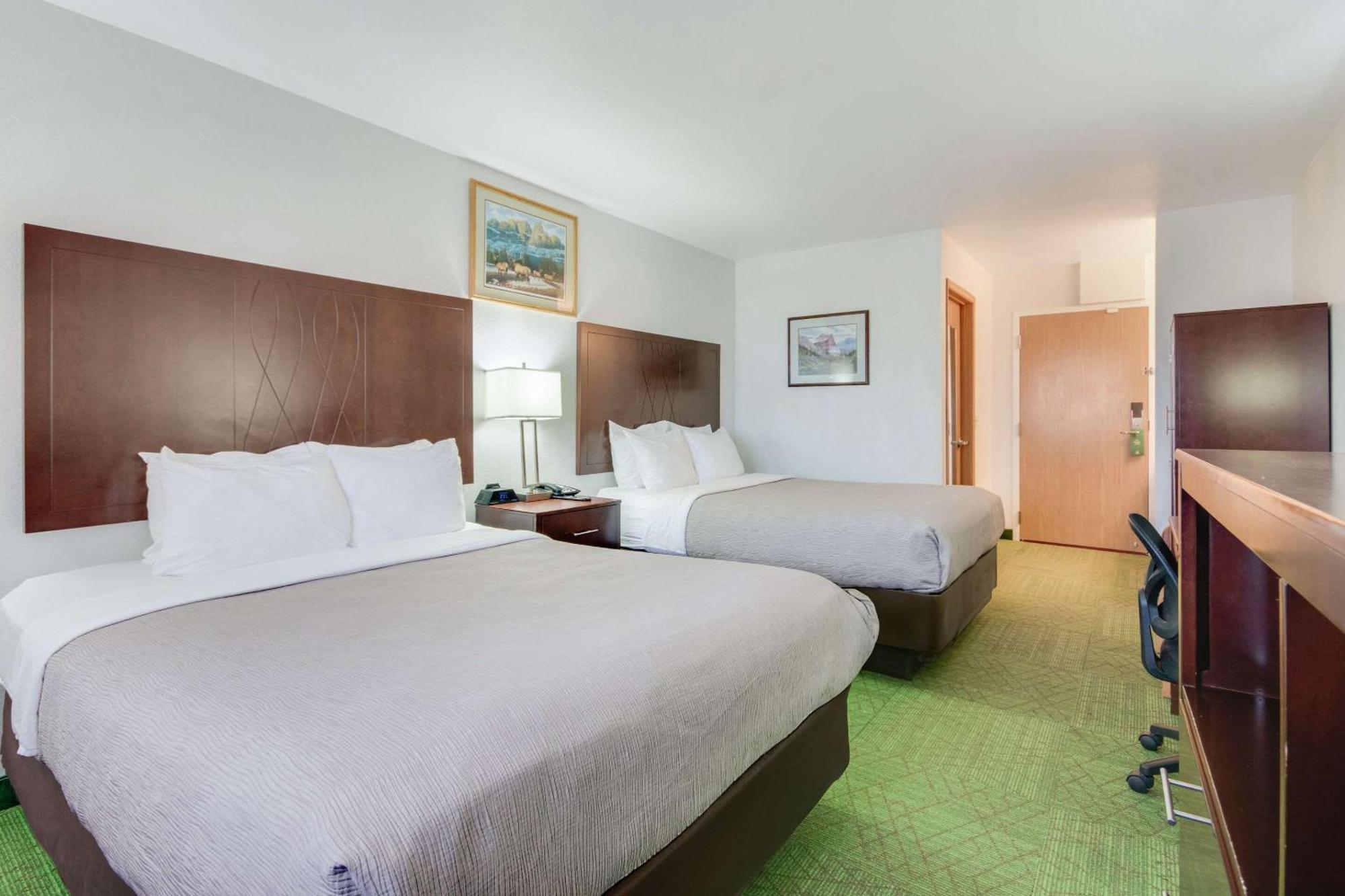 Quality Inn Belgrade Esterno foto